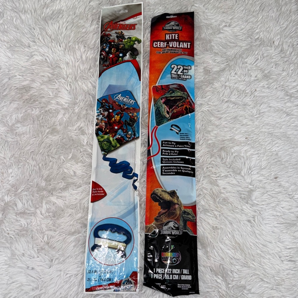 EZ Breezy Kites 22" Kids Kite 2 Piece Lot Marvel Avengers & Jurassic World New